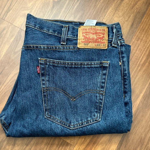 Levi's 505 Regular Fit  Straight Fits Jeans Size W40 L32 - Picture 2 of 7